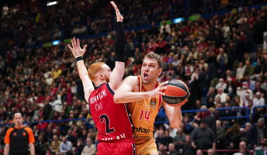 Įtemptose ir dramatiškose rungtynėse – lemiama N.Manniono klaida ir „Olympiacos“ triumfas