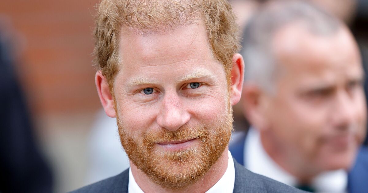 Prince Harry begged by veteran family axe Katy Perry's performance - Celebrity News - Entertainment