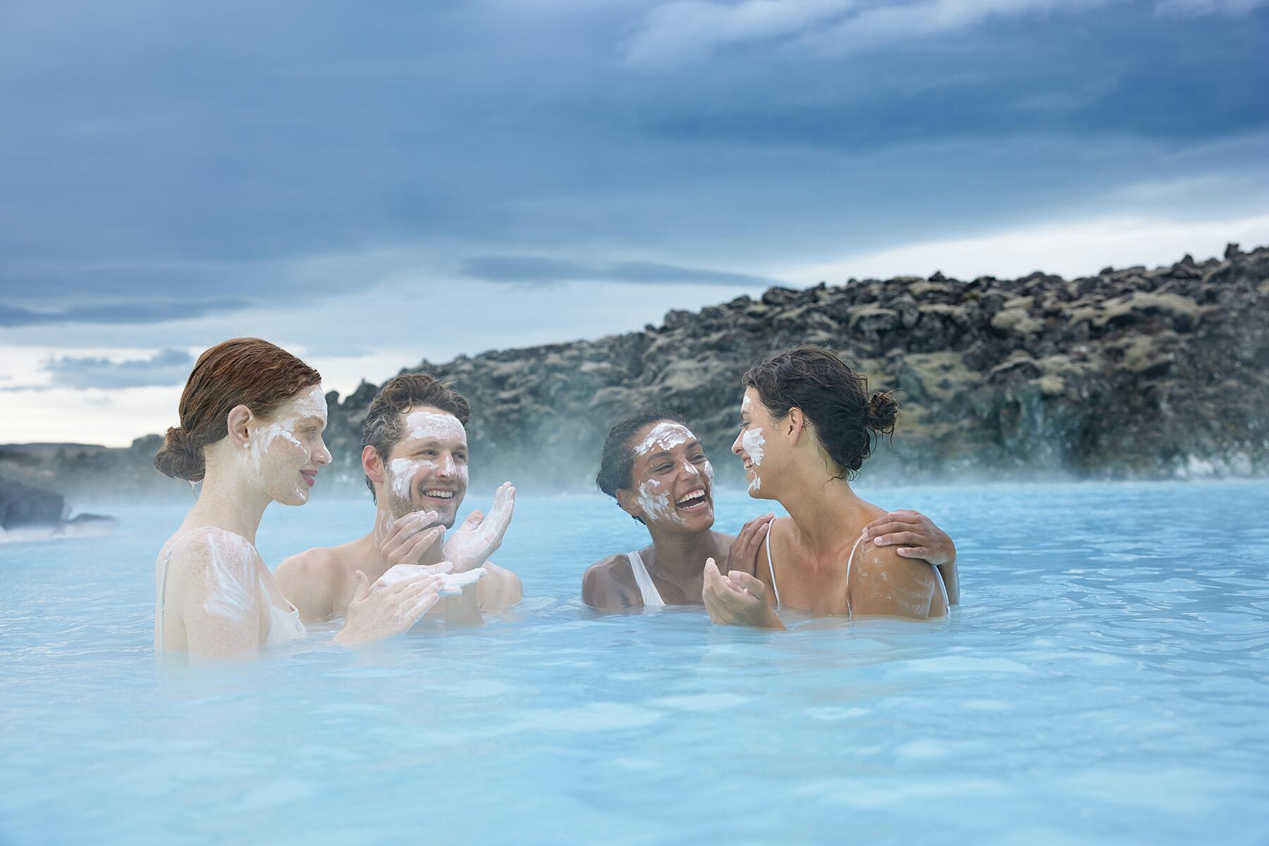 3_BL_SPA_BRAND23_AM_0823-0825_9_Blue Lagoon