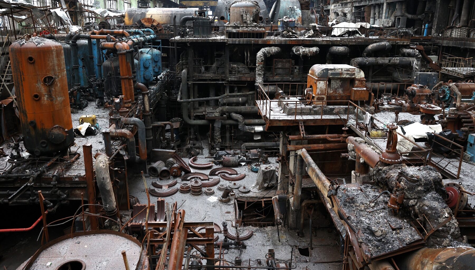 en Ukraine, les employés des centrales face aux bombes russes