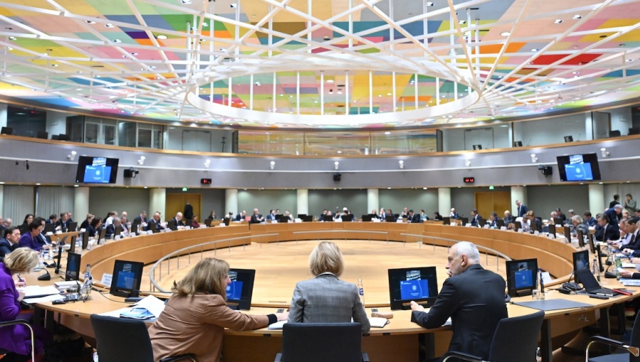 bne IntelliNews - Hungary and Slovakia block EU sanctions on Georgian Dream