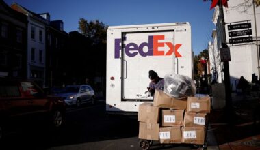FedEx to spin off its freight trucking business