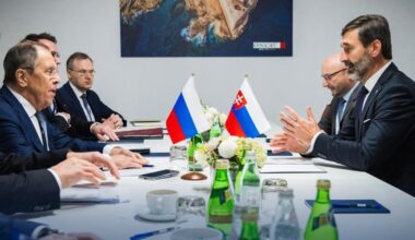 Blanár sa tretíkrát stretol s Lavrovom. Slovensko sa stáva trójskym koňom Ruska, vraví Korčok​​