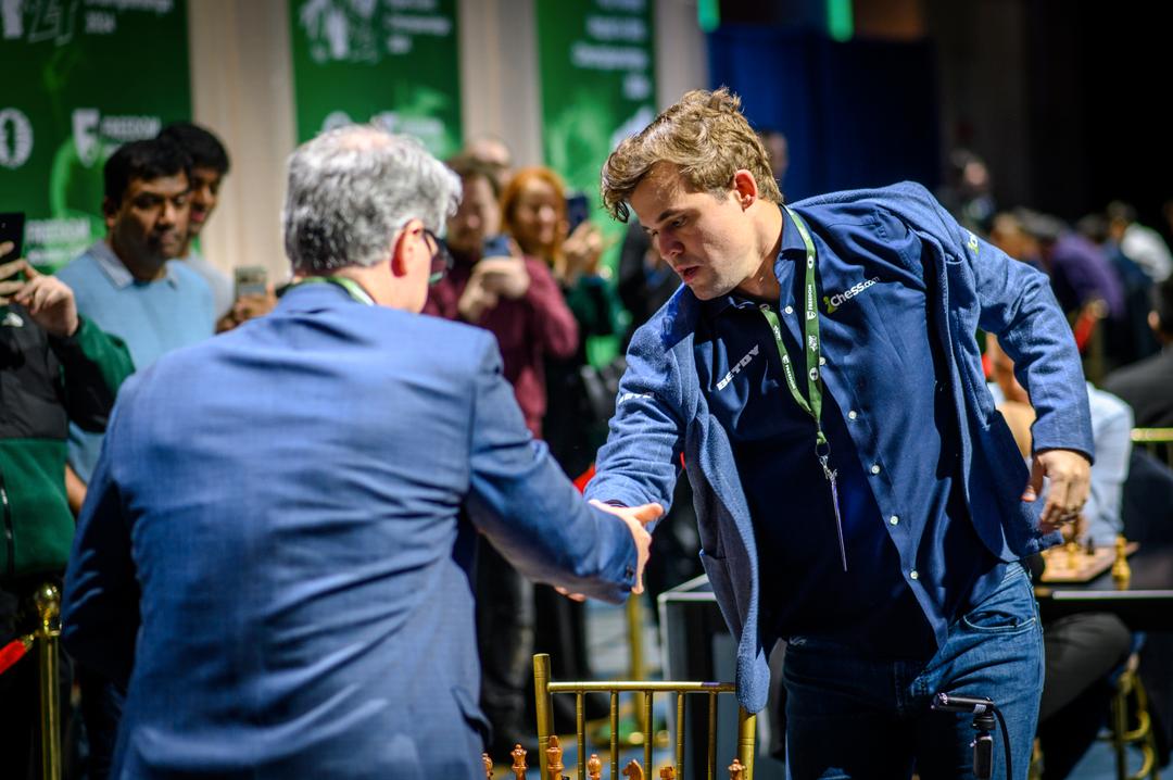 Magnus Carlsen i jeansreklame etter VM-bråk om buksevalg – modell for G-STAR