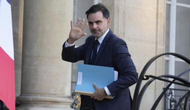 France unveils emergency budget law to prevent state shutdown