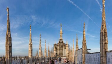 Italy steps up crack down against tourists with new ban over security | World | News