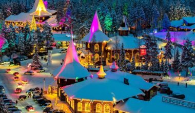 Finland 'panic' as tourism at Santa Claus hometown 'out of control' | World | News