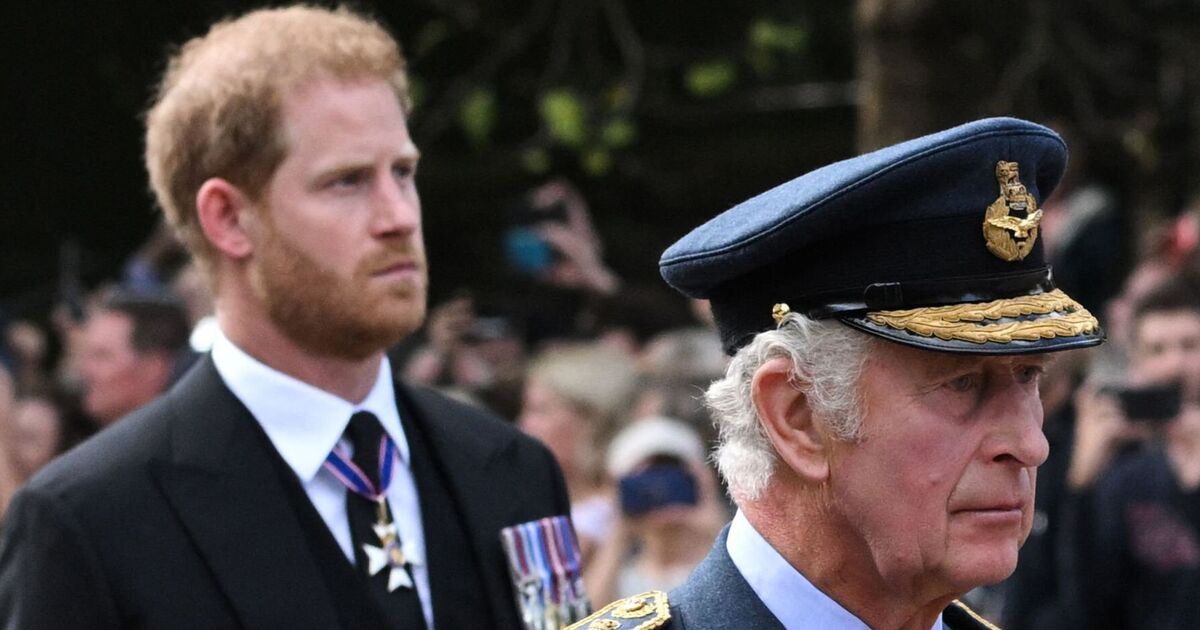 Royal Family LIVE: Harry urged to 'pull himself together' and offer olive branch to King | Royal | News