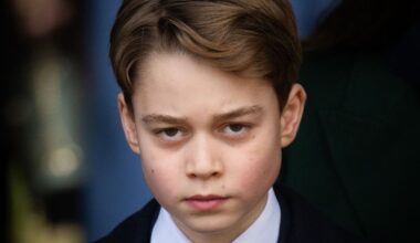 Expert spots Prince George makes key change on Christmas morning as he walks alone | Royal | News
