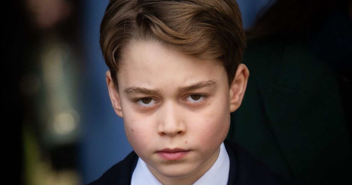 Expert spots Prince George makes key change on Christmas morning as he walks alone | Royal | News