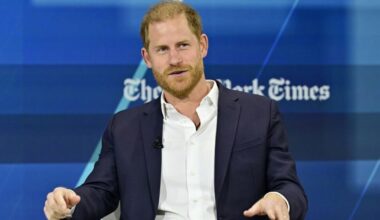 Royal Family LIVE: Harry 'manoeuvring way back' into royal fold | Royal | News