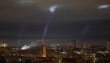 un mort dans des frappes de missiles russes sur Kiev