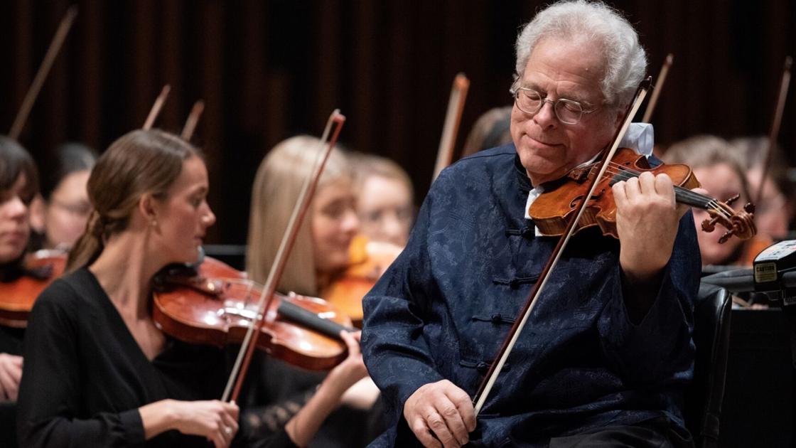 Give the gift of live performance instead of lousy giftcards