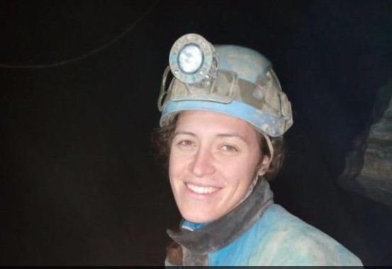 Grotta Bueno Fonteno, speleologo intrappolato: da ore si tenta di salvarlo