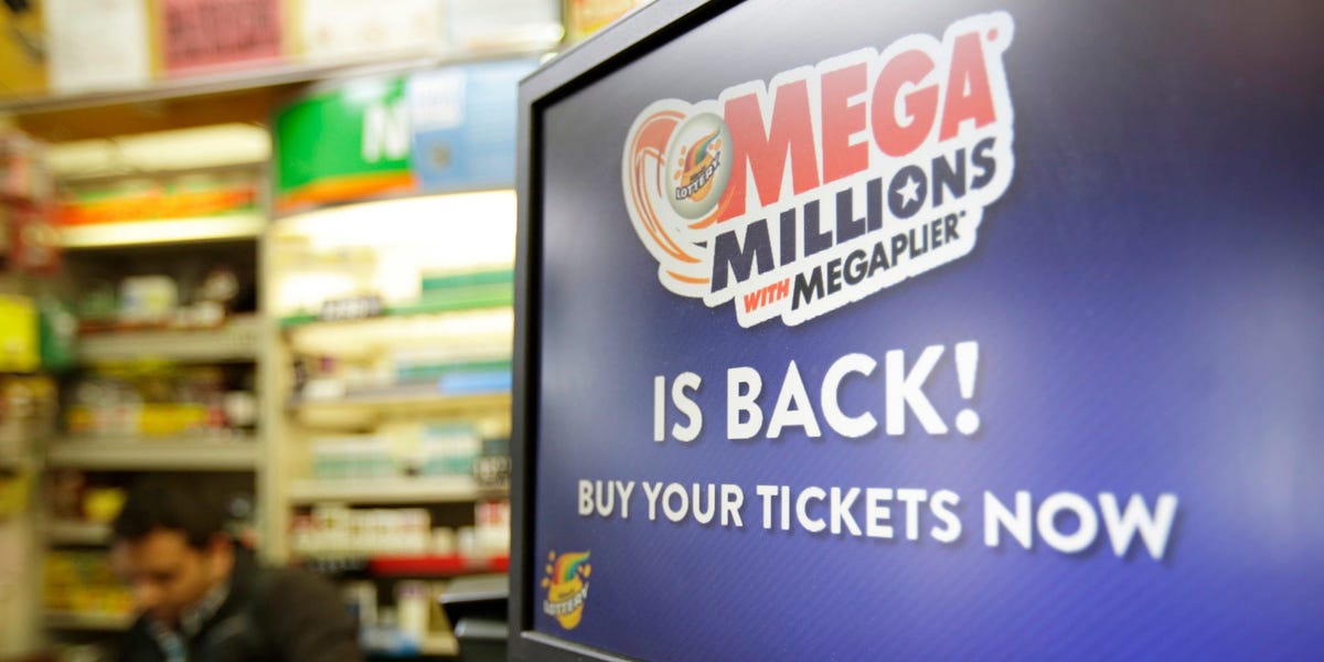 Mega Millions Jackpot Hits $1 Billion for Christmas Eve Drawing