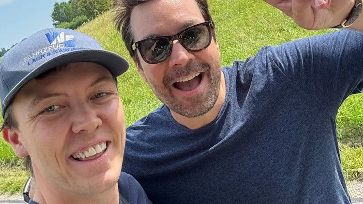 Von Bayern nach New York: Jimmy Fallon lädt seine Retter vom Tegernsee in Talkshow ein - Bayern