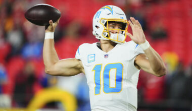 NFL scores, live updates: Chargers vs. Patriots opens Week 17 Saturday slate