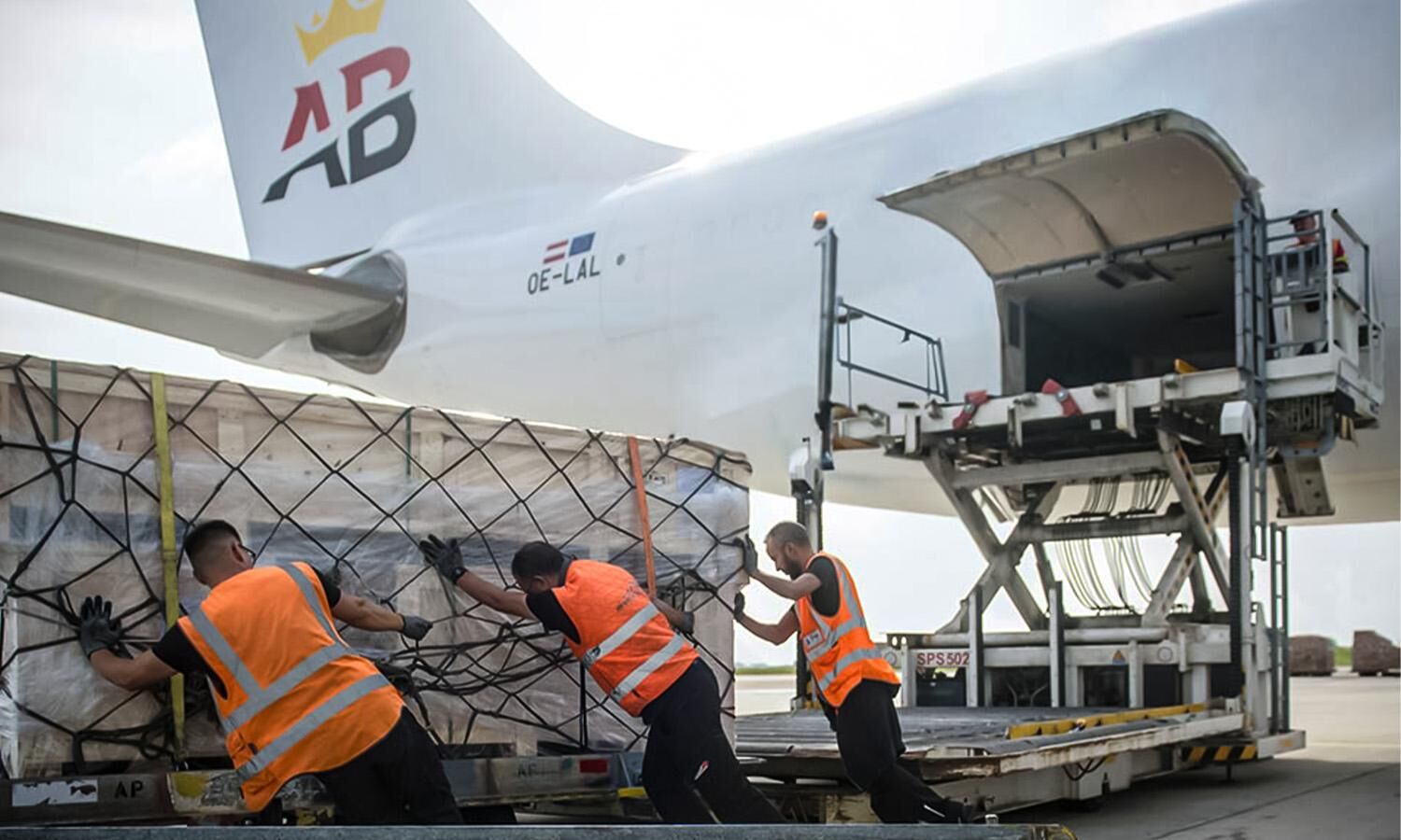 Court approves Air Belgium's cargo unit sale to Peso, Air One