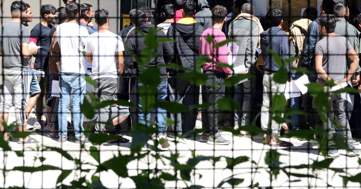 Austria prepares to deport Syrian migrants after Assad regime falls – POLITICO