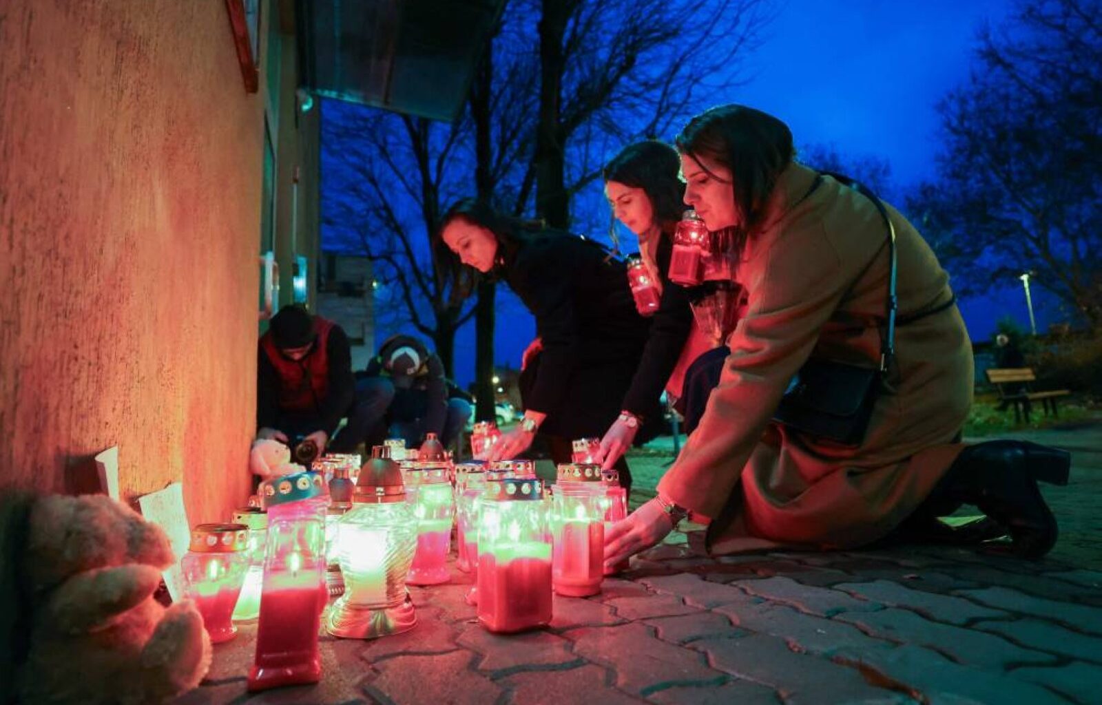 Teenager stabs 7-year-old to death, wounds other students...
