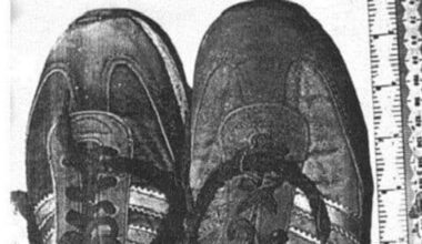 Woman’s 'right foot' found in shoe still unidentified as UK police hunt continues