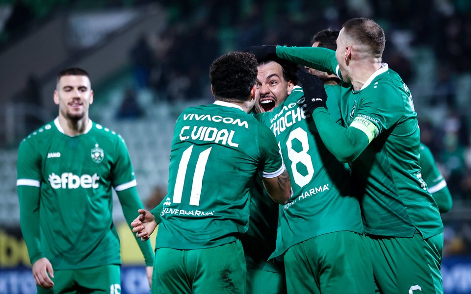 Лудогорец разби Ботев Пловдив и се откъсна на десет точки на върха в efbet Лига - БГ Футбол - efbet Лига