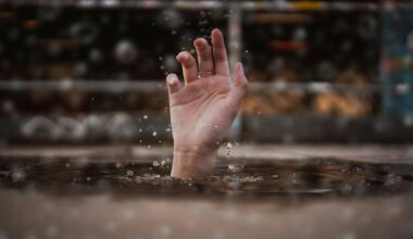 UK Teen Drowns in Reservoir As Friends Mistook Waving For Joke