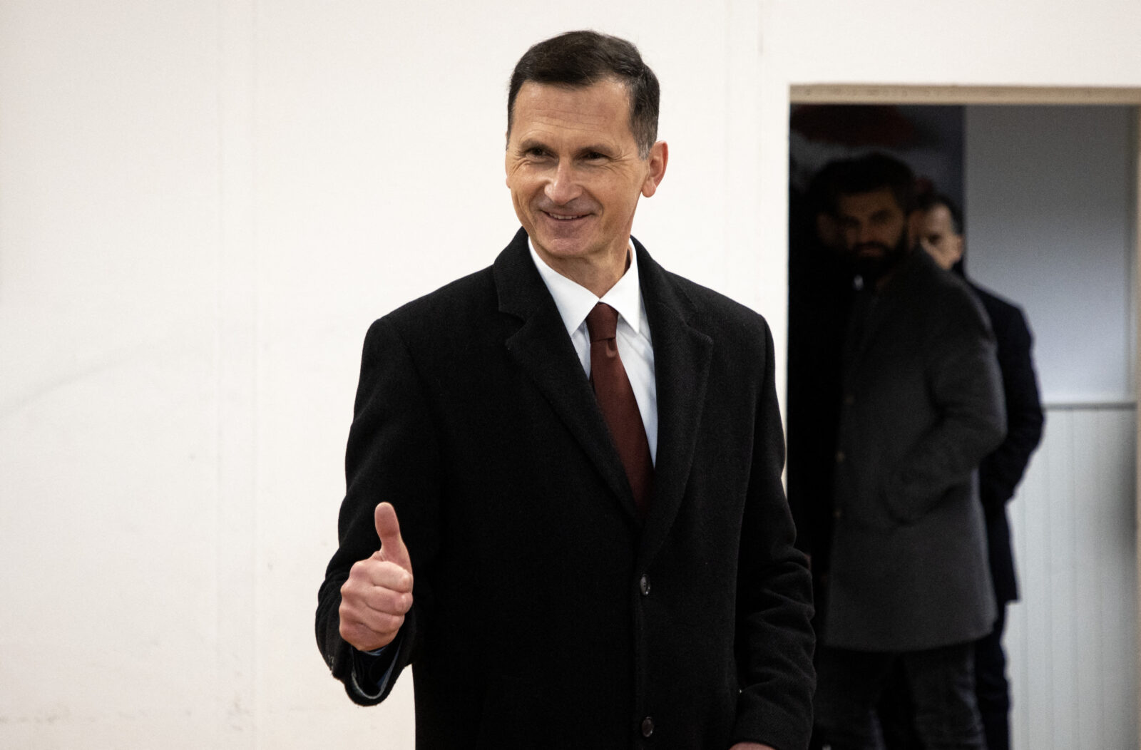 Croatia's Milanovic to face Primorac in presidential run-off after narrow miss