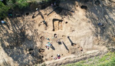 7,700-year-old rare head figurine discovered in Gulf’s oldest pottery site