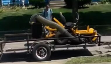 Thief steals businessman’s mower, taking his business