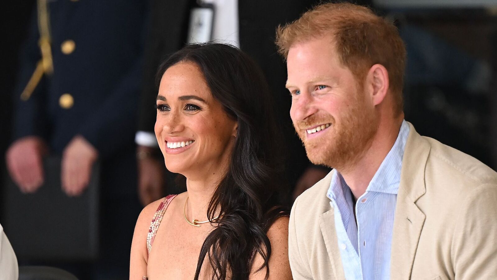 Meghan Markle, Prince Harry issue Christmas invite to Princess Eugenie, spark ‘difficult balancing act’