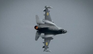 F-16