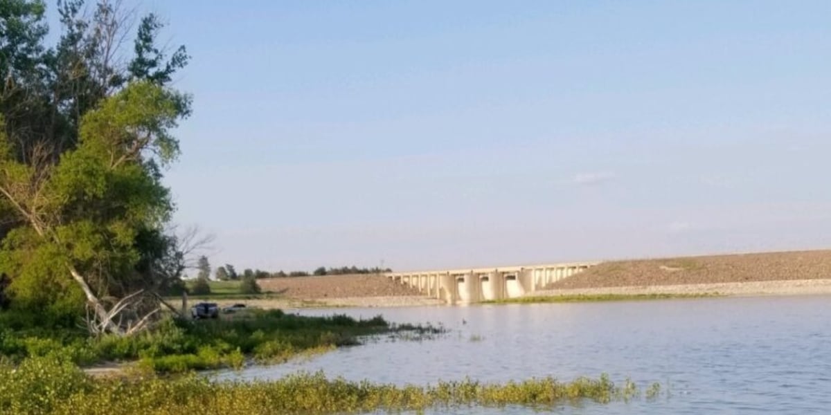 Politics in Washington may sink effort to save lakeside cabins in SW Nebraska