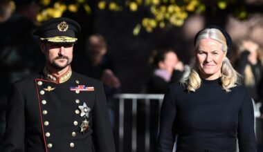 Mette-Marit returns to duty
