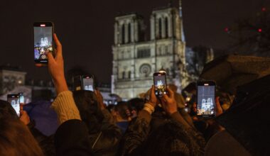V Paríži opäť otvorili slávnu katedrálu Notre-Dame