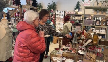 Holiday shoppers support small businesses.