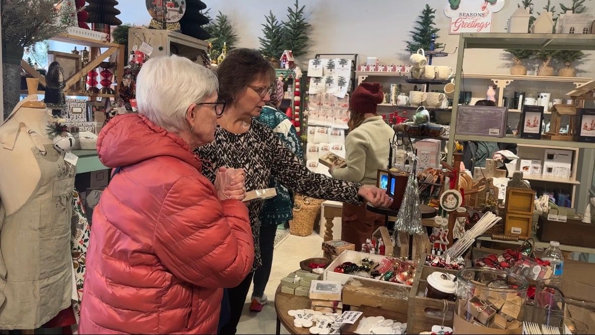 Holiday shoppers support small businesses.