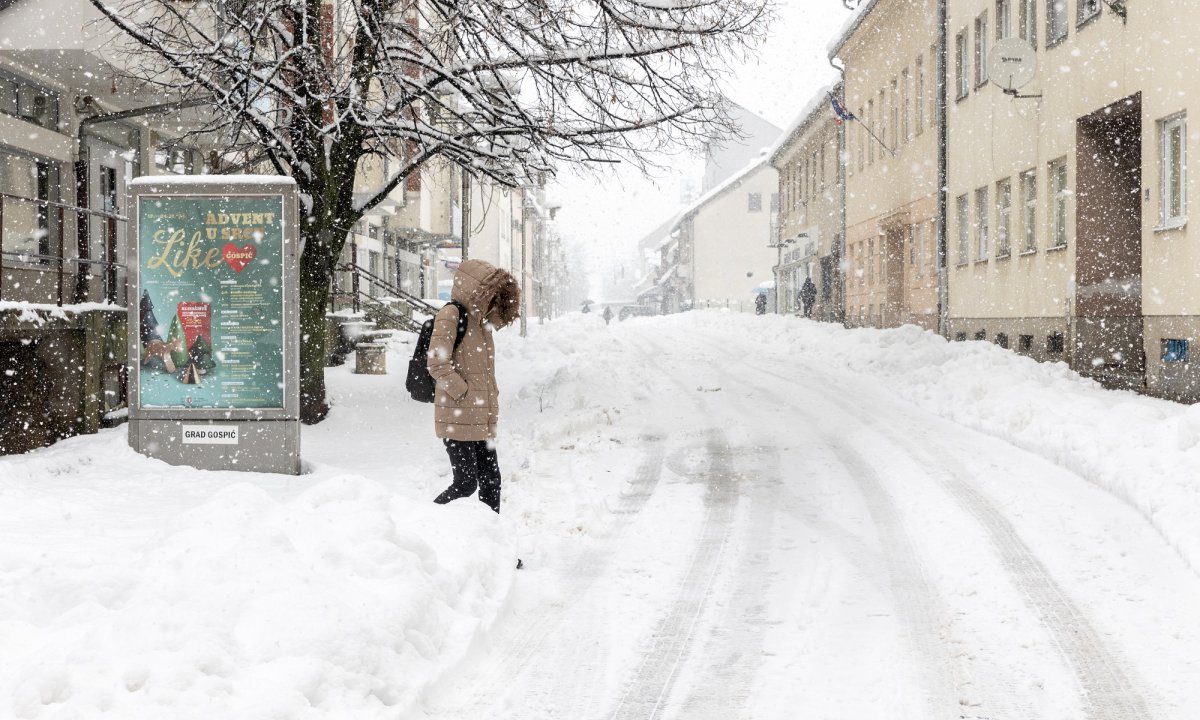 Part of Croatia was hit by a strong Snow Wave