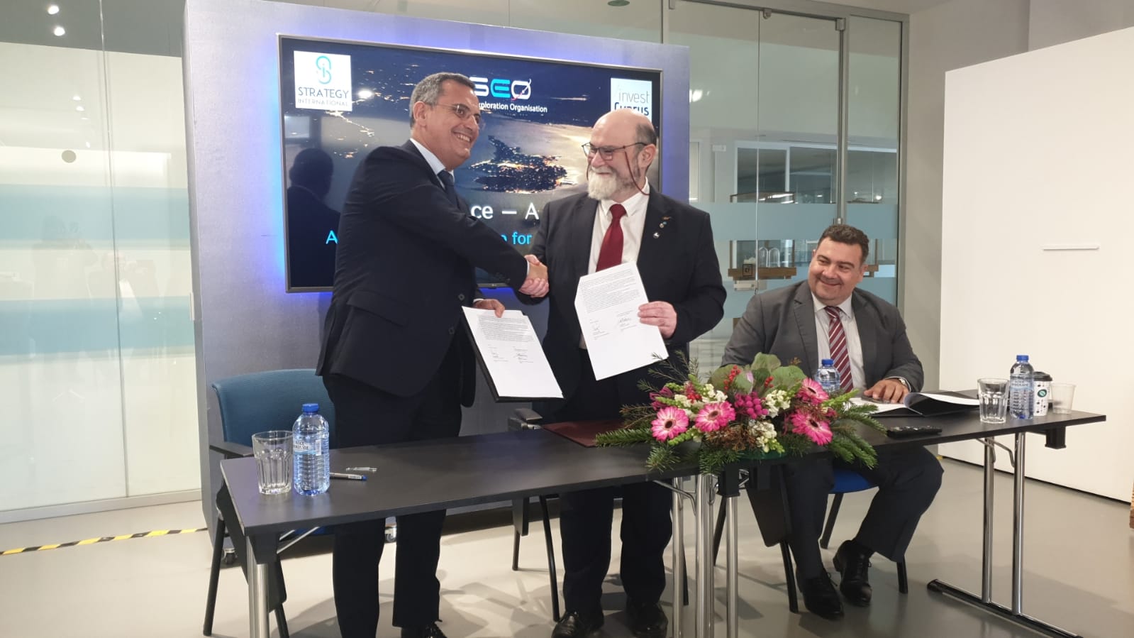 cover Invest Cyprus signs MoU to grow high-tech sector, create jobs