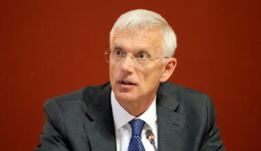 Scandalous Latvian ex-Prime Minister leaves Unity's board; criticises party's pension policy