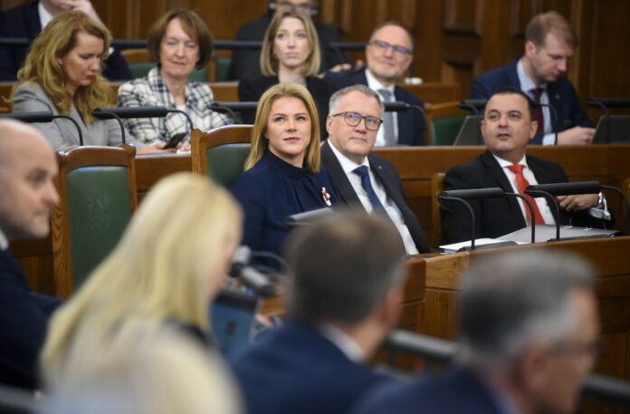 Ministers unusually active in debates for Latvia’s state budget for 2025