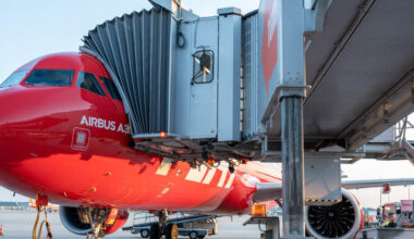 PLAY Airlines Sees International Travel Surge to Iceland with 10.27% Growth this November