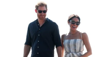Prince Harry and Meghan Markle presented a new photo of their children on their Christmas card. – Metro World News