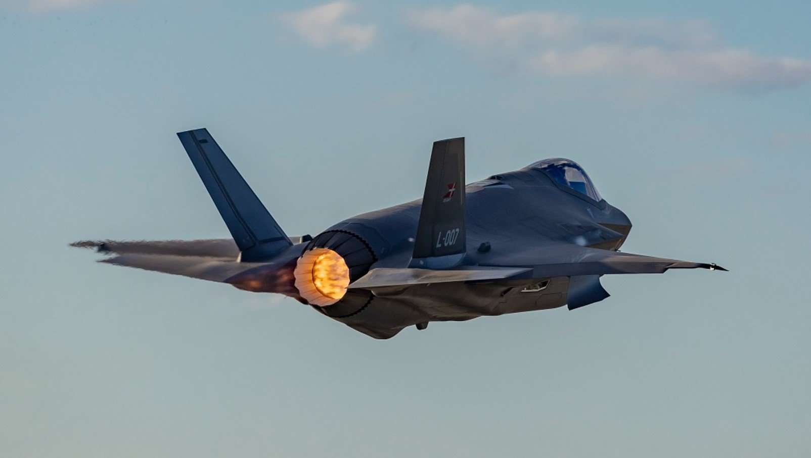 Винищувач F-35A з номером L-007 Повітряних сил Данії. Травень 2023. США. Фото: Міноборони Данії