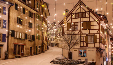 Switzerland’s Festive Christmas Cities: Winter Magic Unveiled for Travelers with Heartwarming Journeys, Funi Fondue Adventures, Historic Railcar Excursions, and St. Gallen Tours