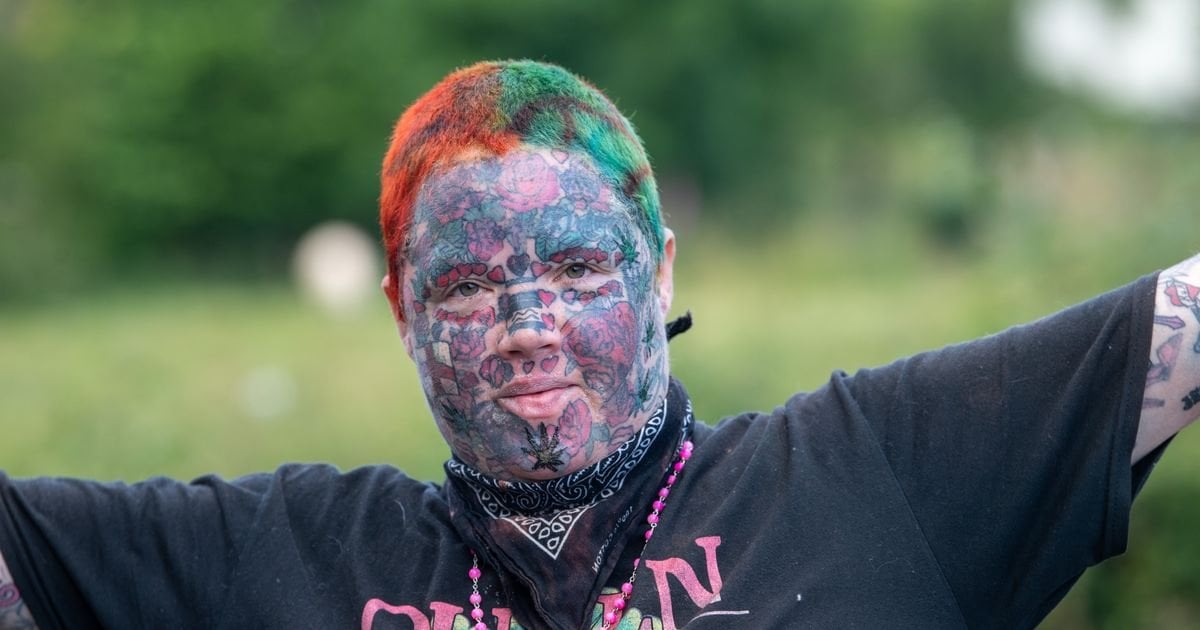 'Scary' mum 'can't buy Christmas dinner' because of her tattoos