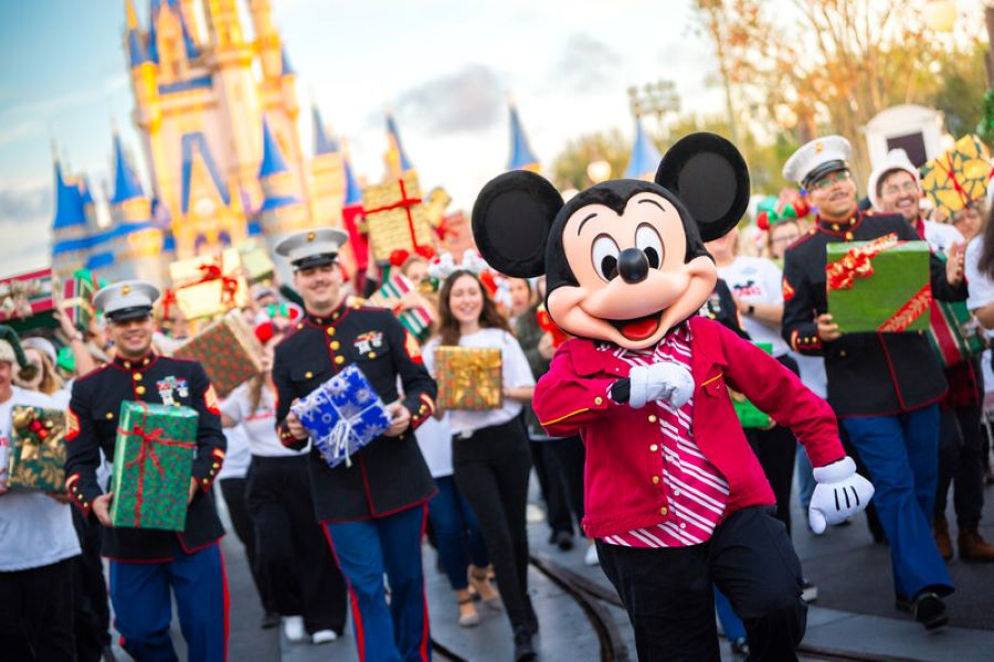 US, Bahamas, France, Hong Kong, and China Come Together with Mickey Mouse to Spread Boundless Holiday Magic Worldwide