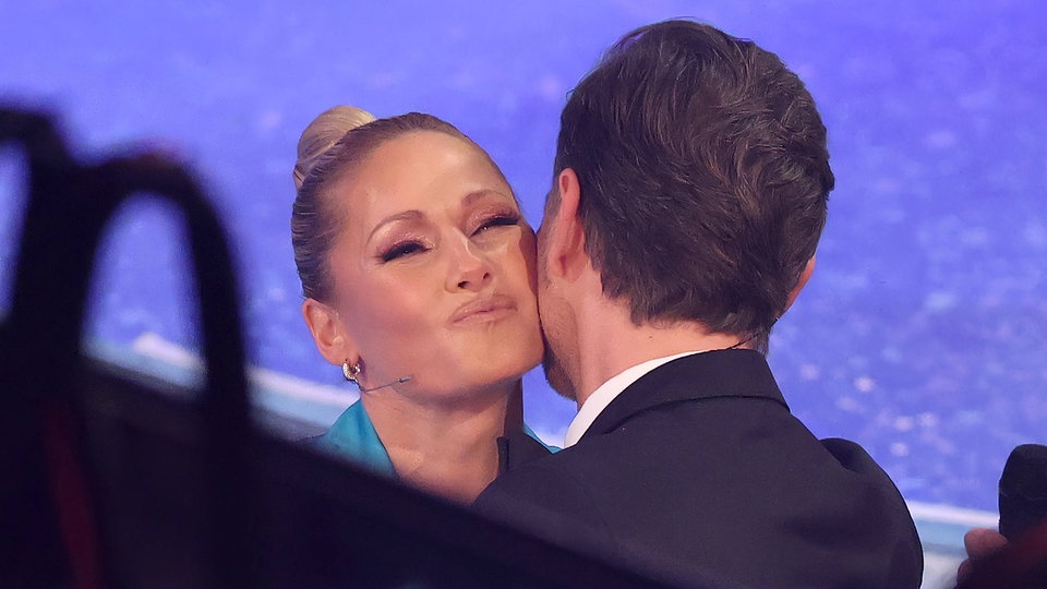 Helene Fischer überrascht beim Adventsfest der 100.000 Lichter mit Florian Silbereisen