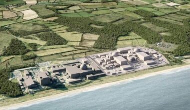 Starmer to court UAE for British nuclear power plant investment