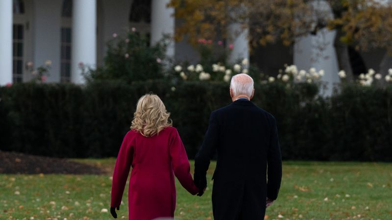 WSJ: White House aides insulated Biden from the public